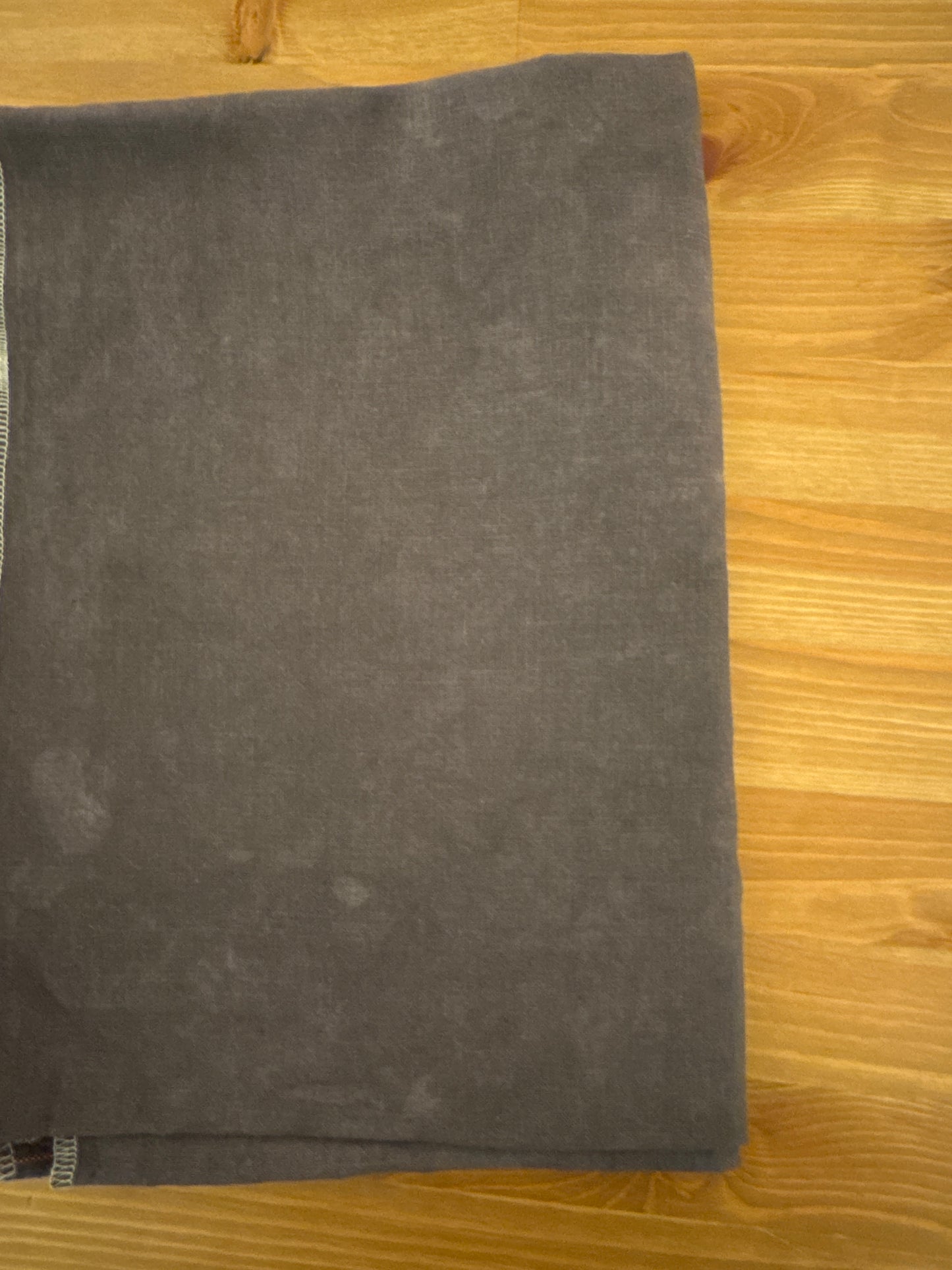 40 Count Newcastle Linen - Black Swan - Fox and Rabbit