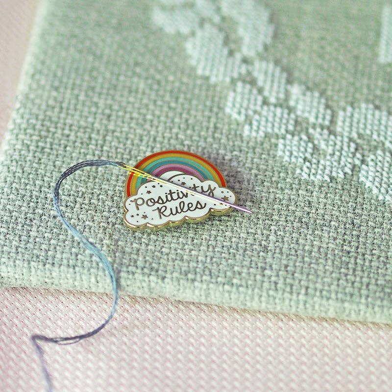 Rainbow Magnetic Needle Minder: Rainbow needle minder only