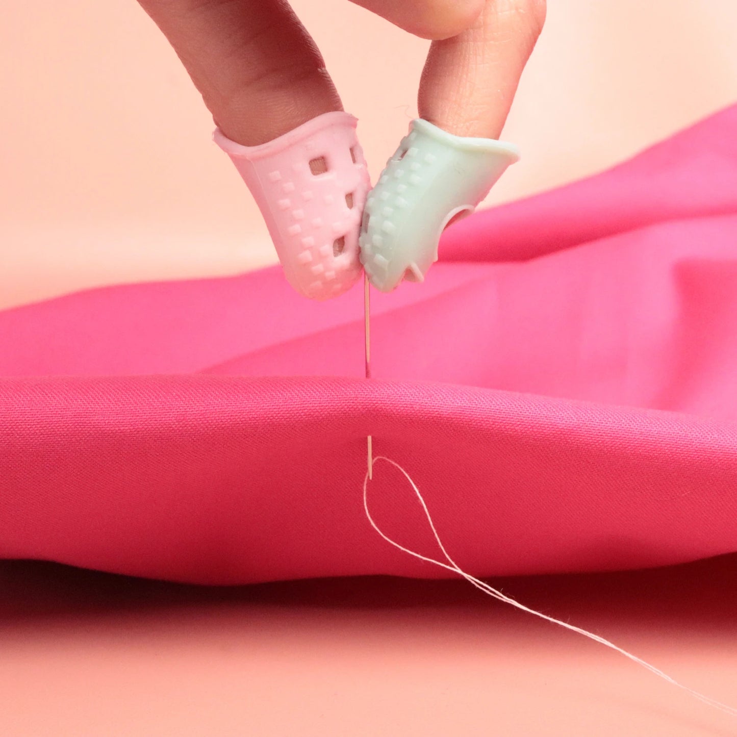 Bohin Silicone Needle Puller Medium and Small 2pk