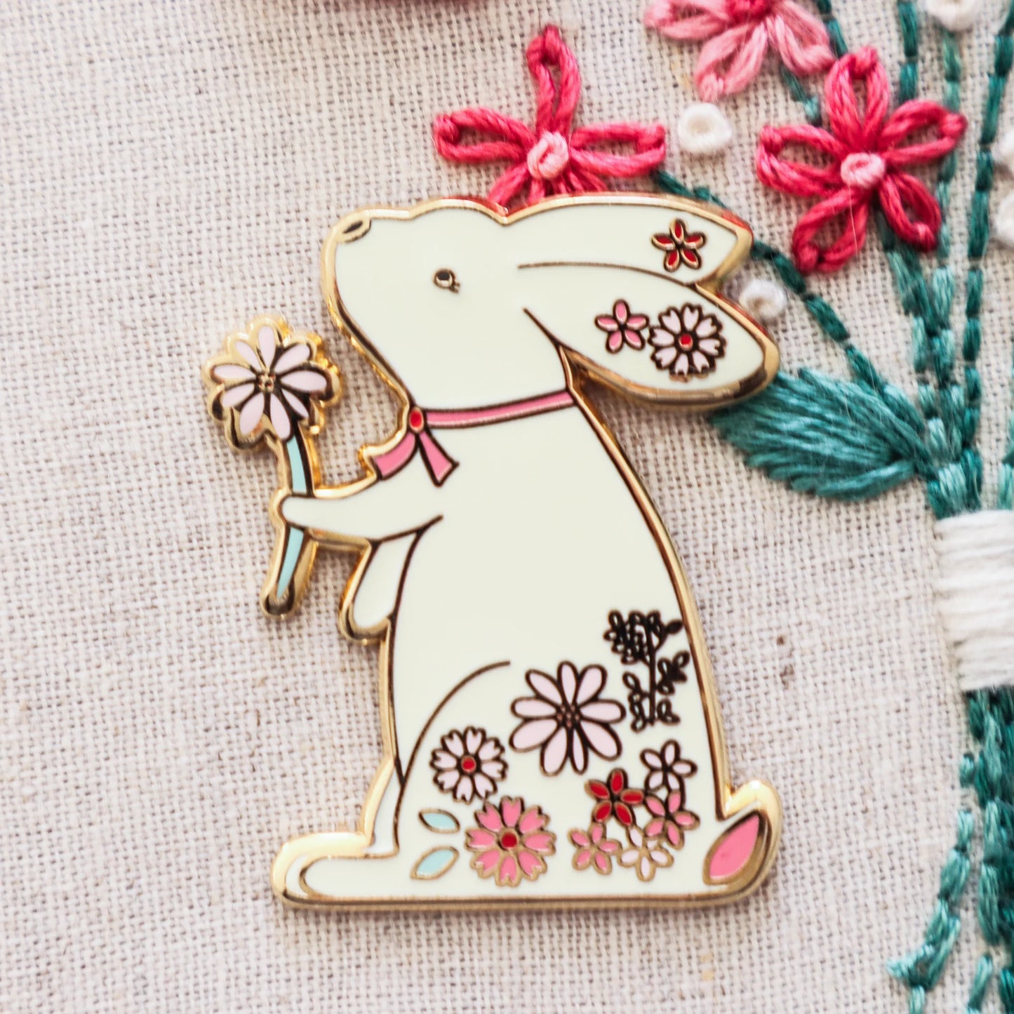 Floral Bunny Needle Minder - Flamingo Toes