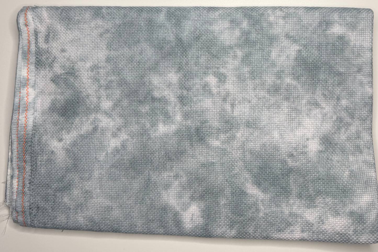 14 Count Aida - Old Man's Beard - Lapin Loops