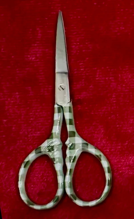 Green Gingham - Dinky Dyes Scissors