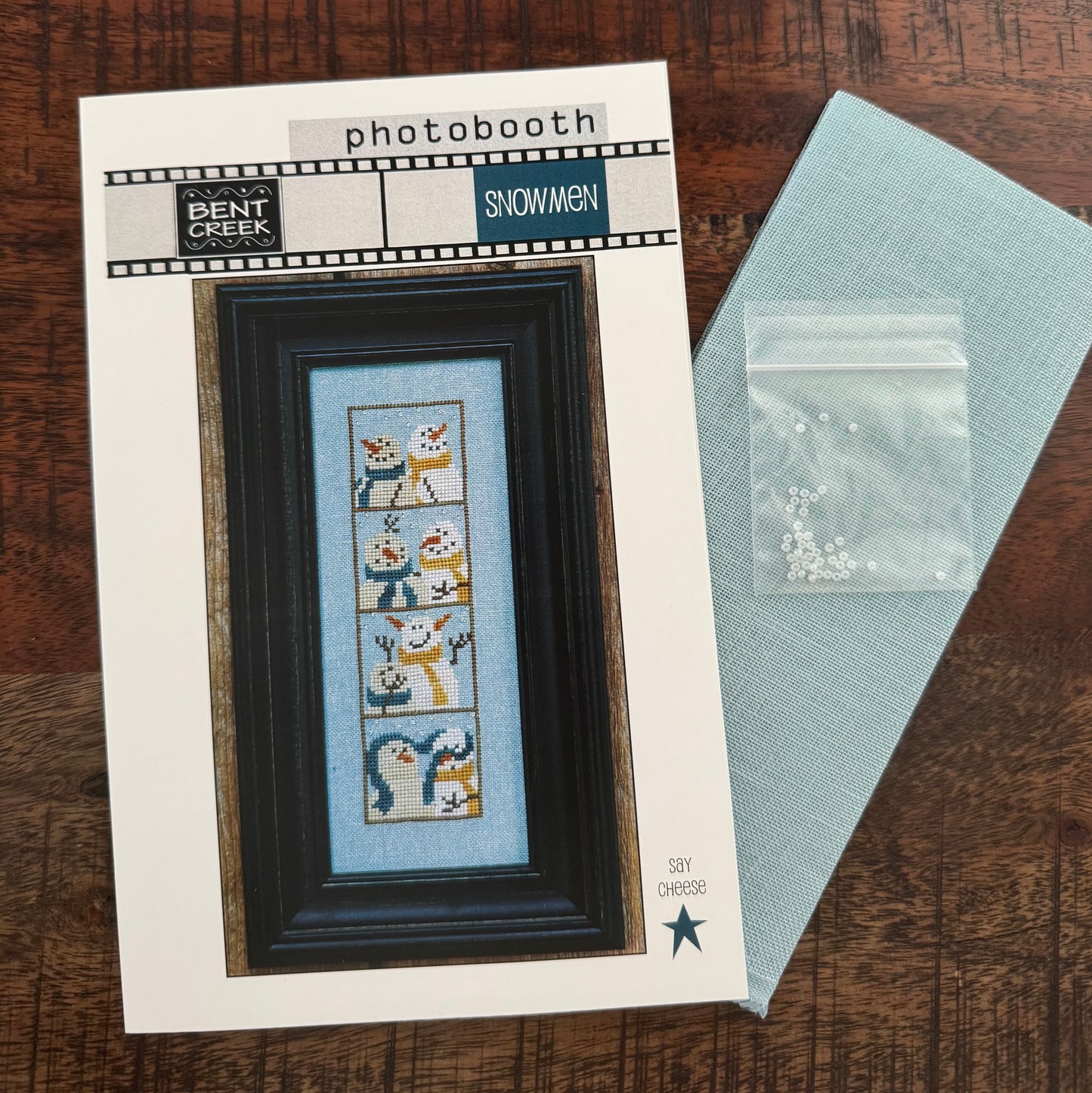 Snowmen Photobooth Kit - Bent Creek