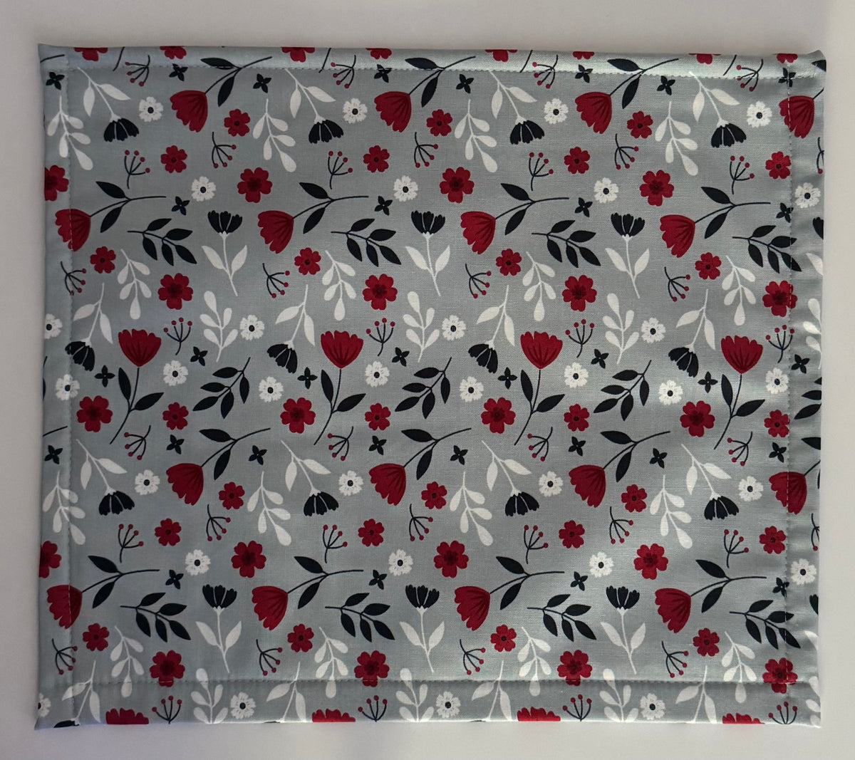 Red Poppy Americana Vinyl Front Project Bag