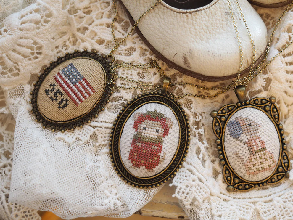 Mice Mascots Pendant Series 1 - The Stitchery Sisters