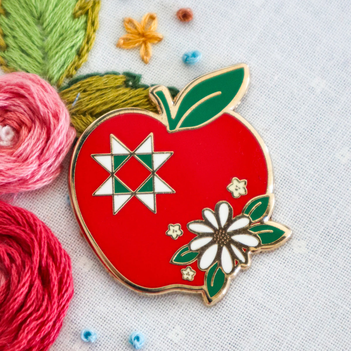 Apple Picking Needle Minder - Flamingo Toes