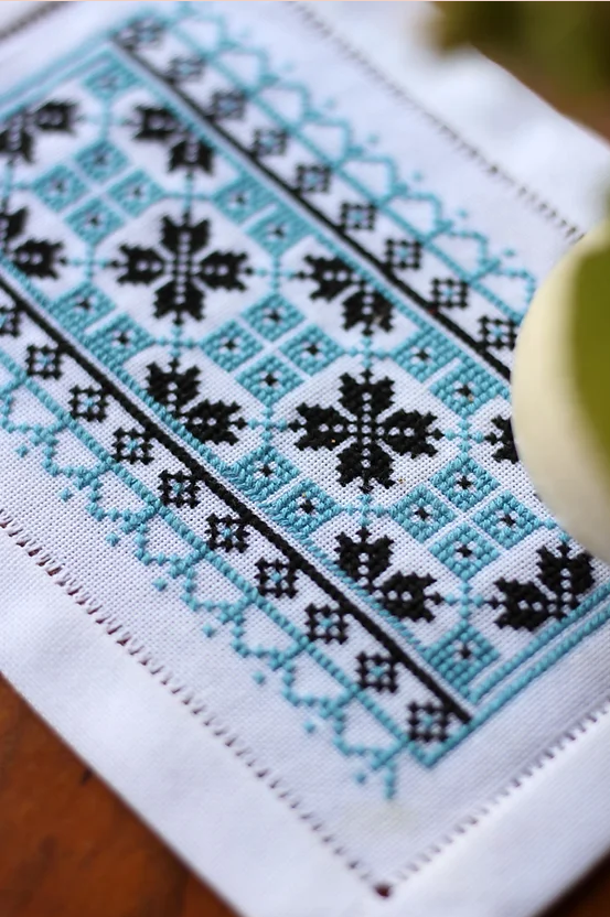 BitKit Ukrainian Crisscross Blue Cross Stitch Kit - Avlea Folk Embroidery