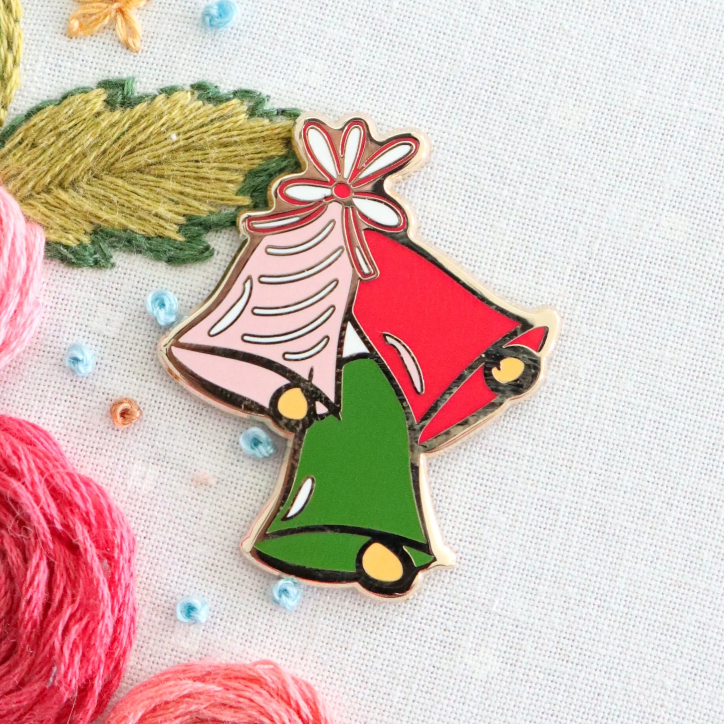 Jingle Bells Needle Minder - Flamingo Toes