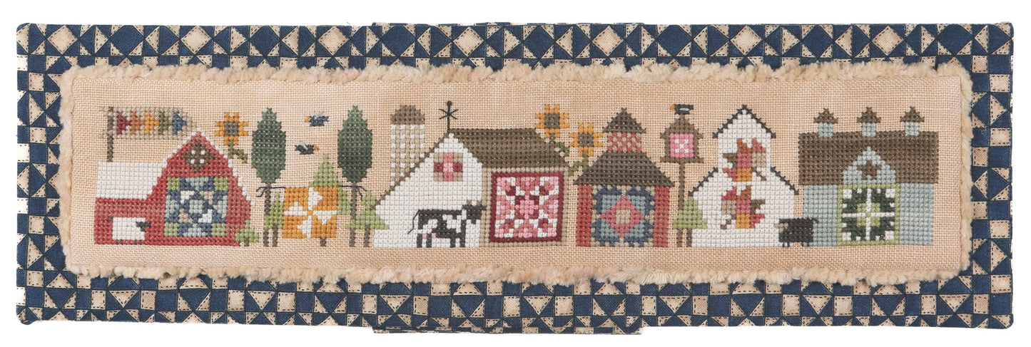 Quilted Tiny Town - Heart in Hand