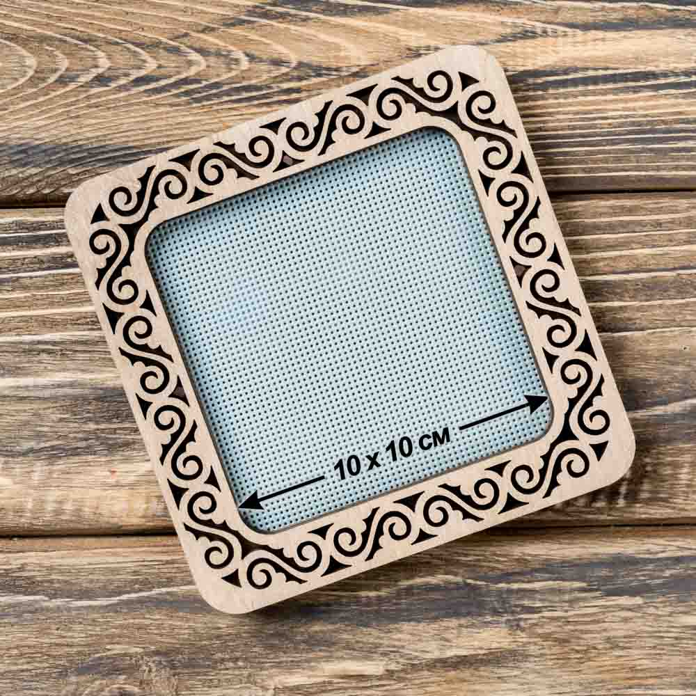 Small Magnetic Wooden Embroidery Cross Stitch Hoop