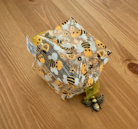 Bee Vinyl Bitty Notions Nanny Bag