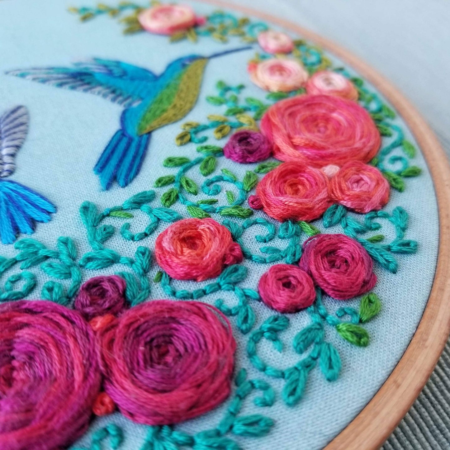 Summer Hummingbird Embroidery Kit - Jessica Long Embroidery