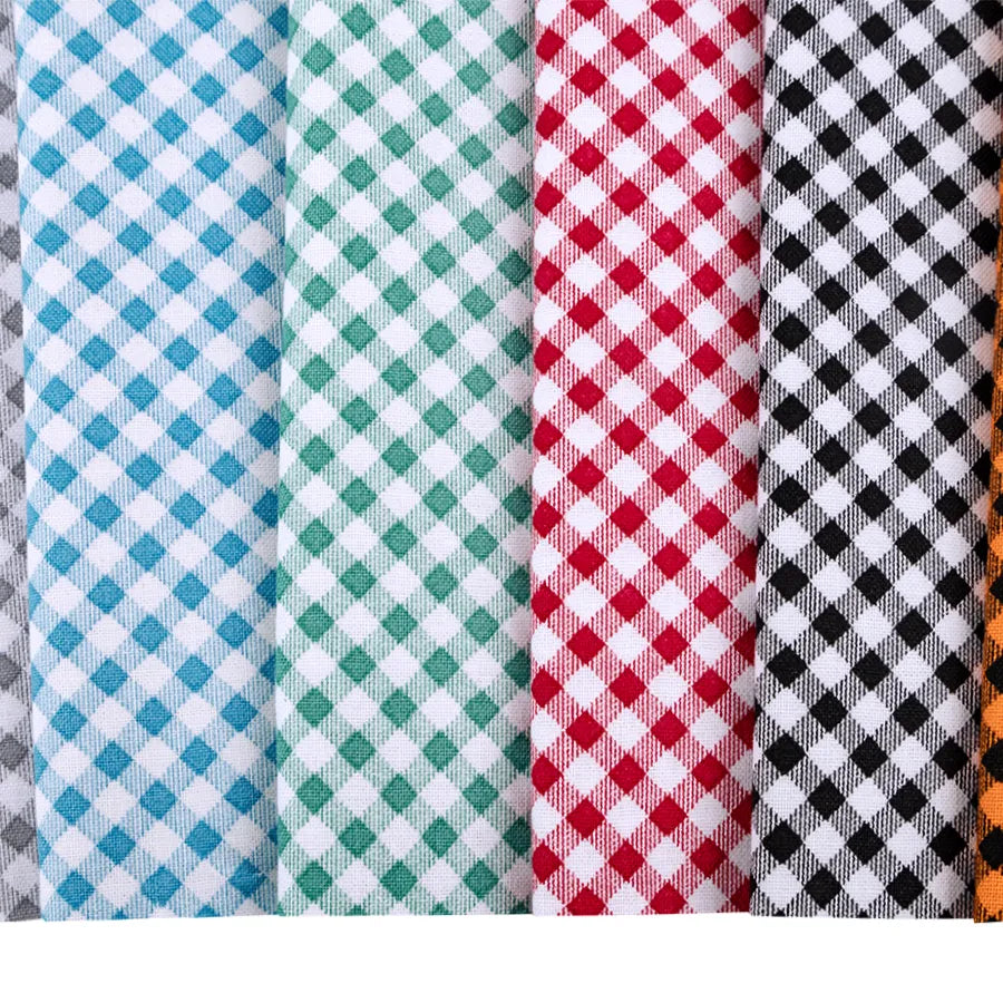 Chelsea's Checks Fabric Fat Quarter - Stitching with the Housewives
