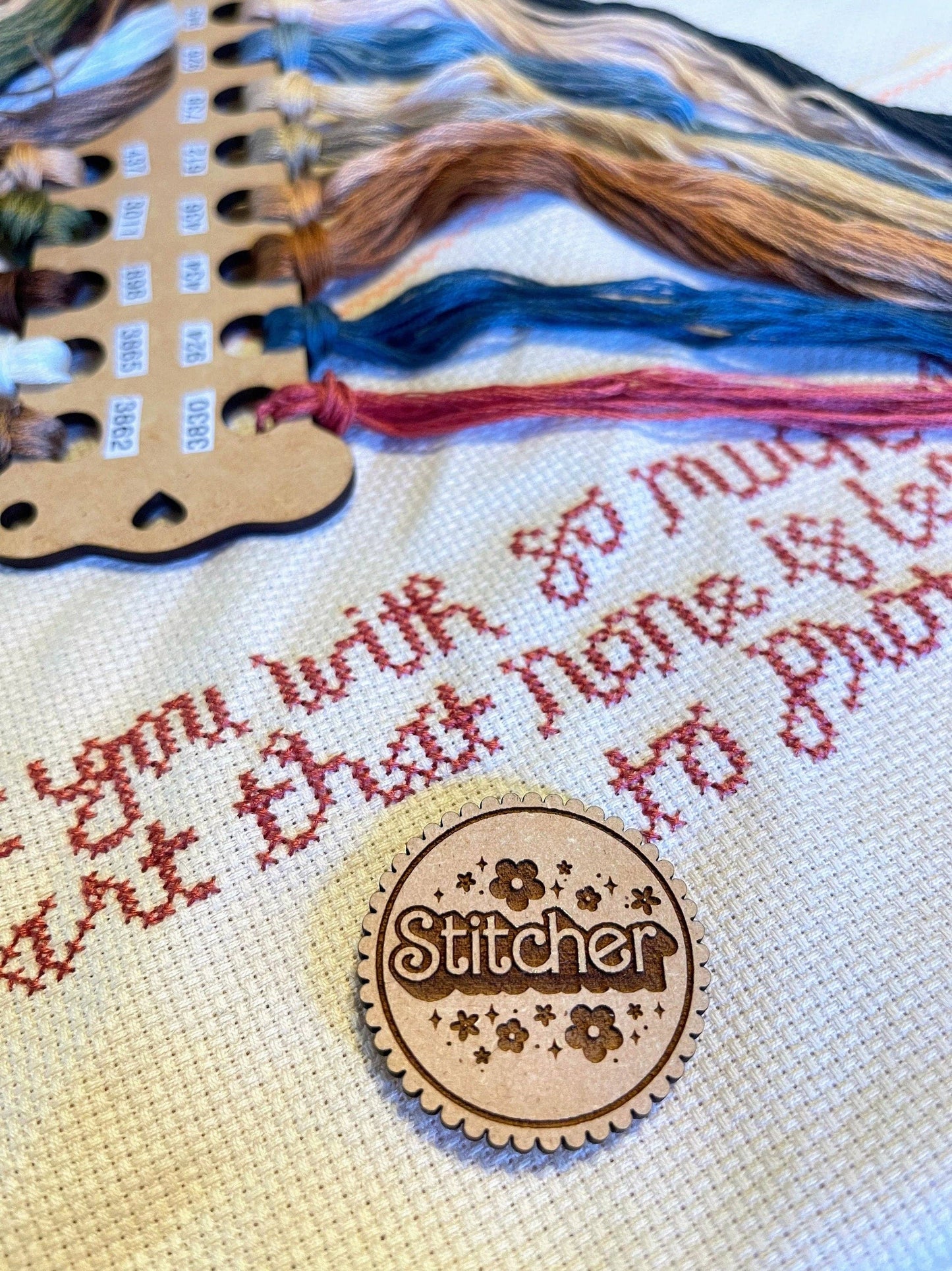 Stitcher Hoop Needle Minder
