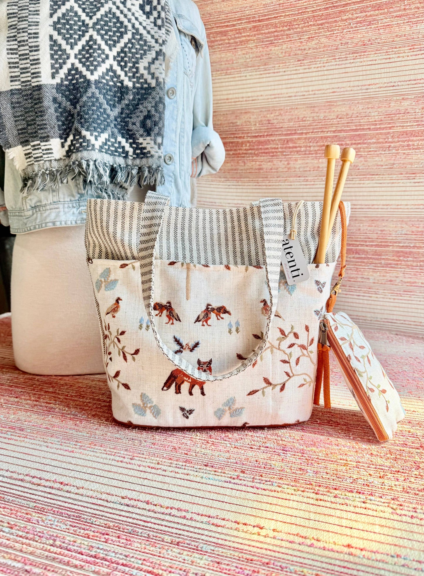 The Foxy Project Tote- Atenti
