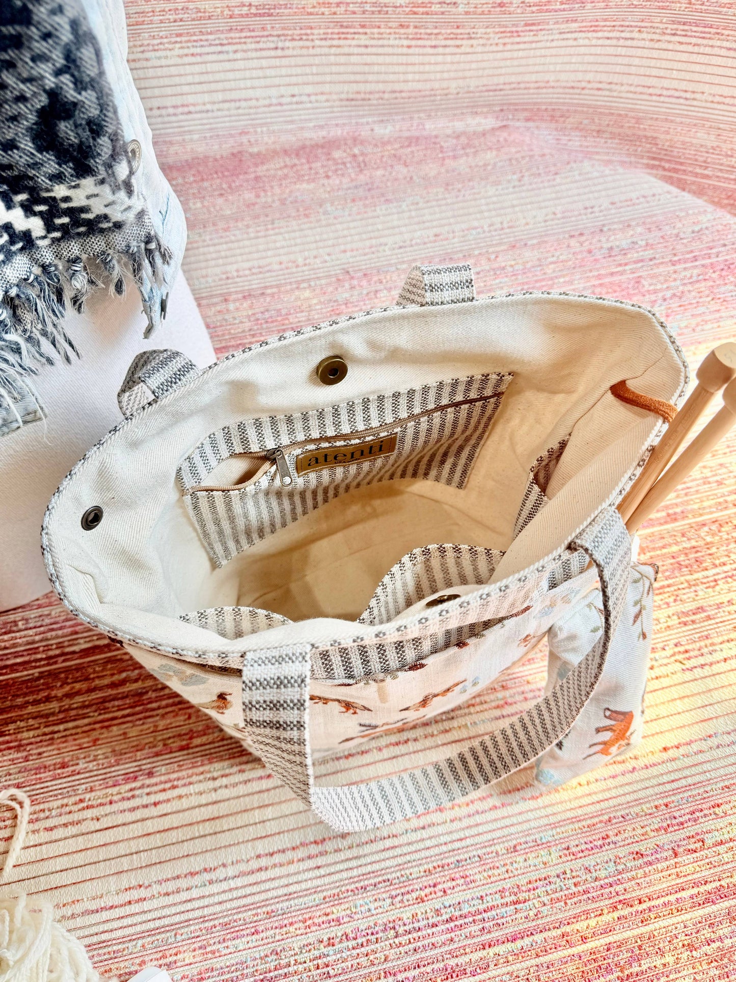 The Foxy Project Tote- Atenti