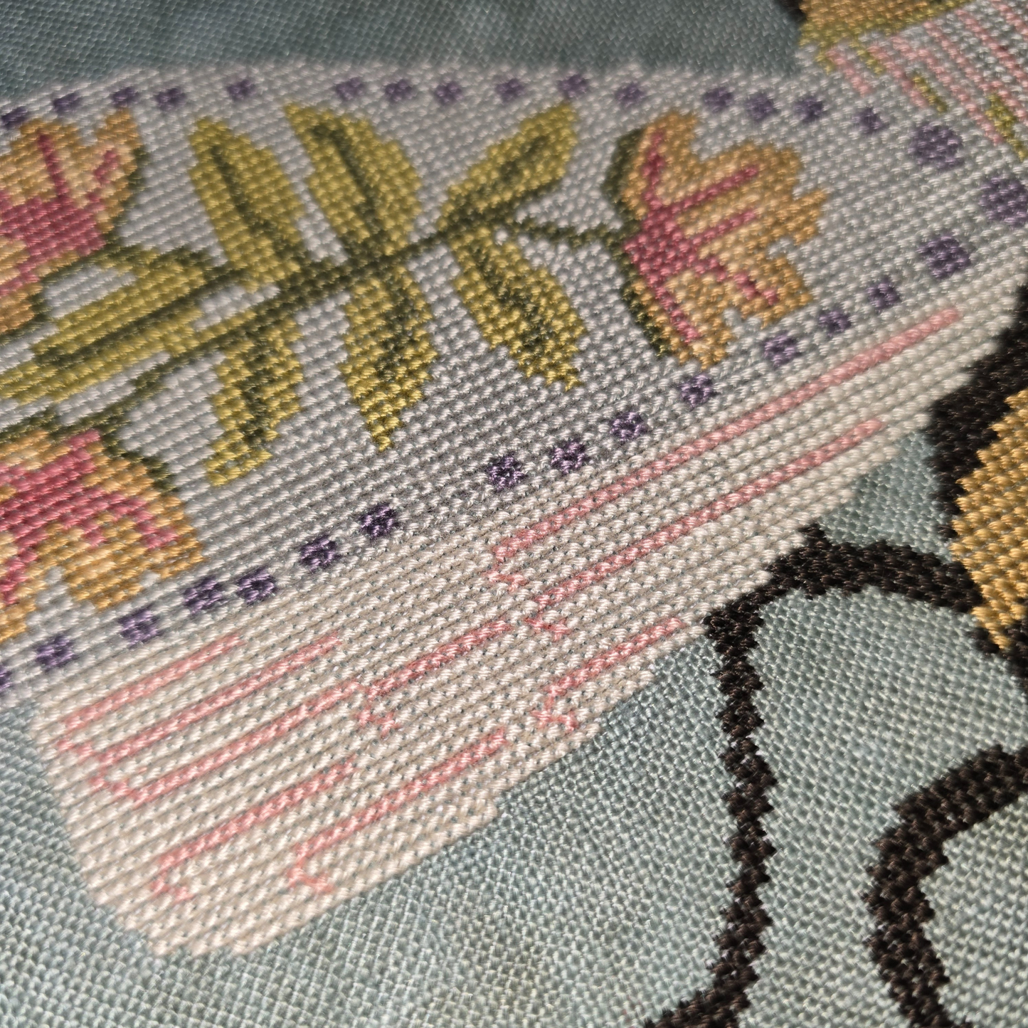 Flower Bee - The Wishing Thorn