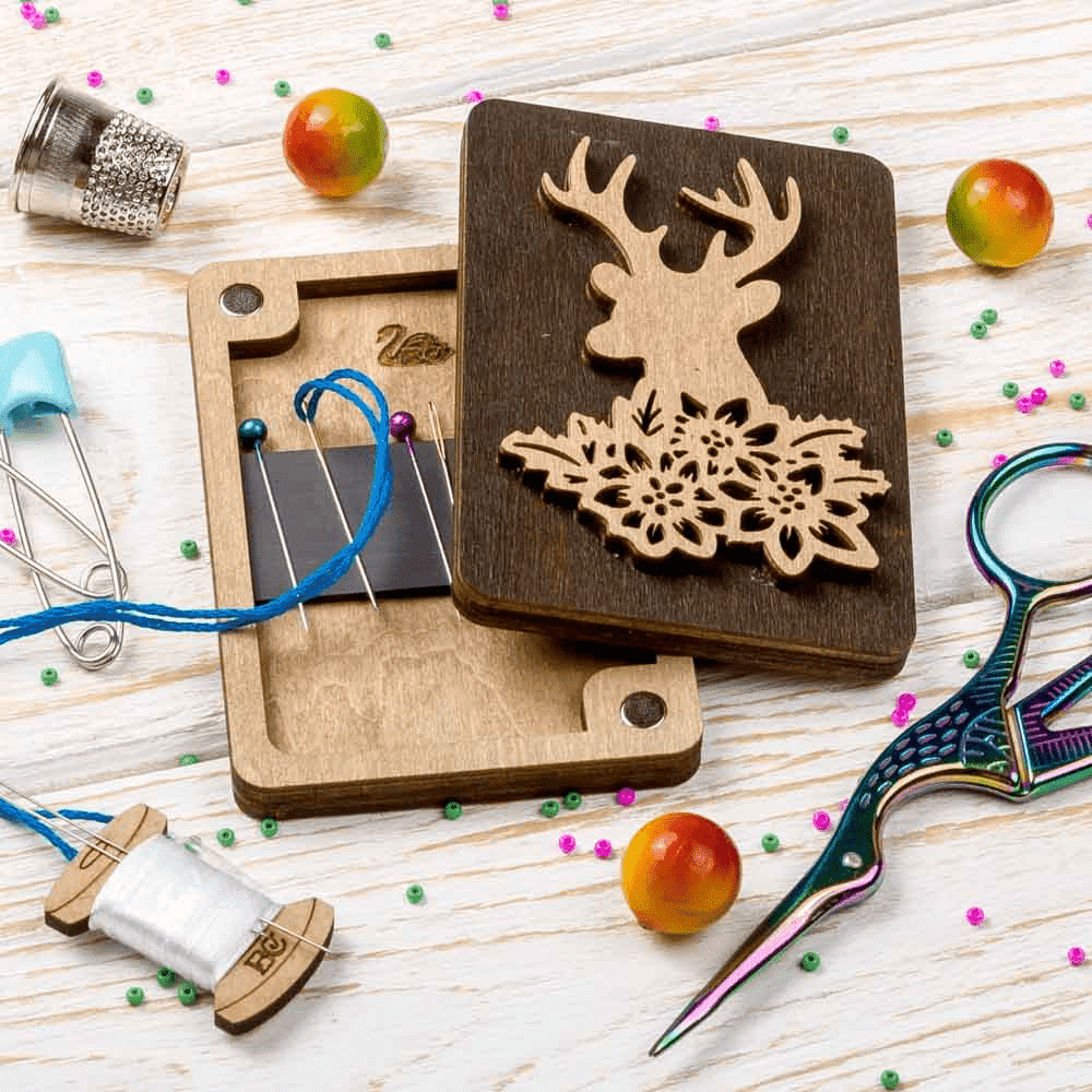 Deer with Floral Collar Magnetic Needle Organizer