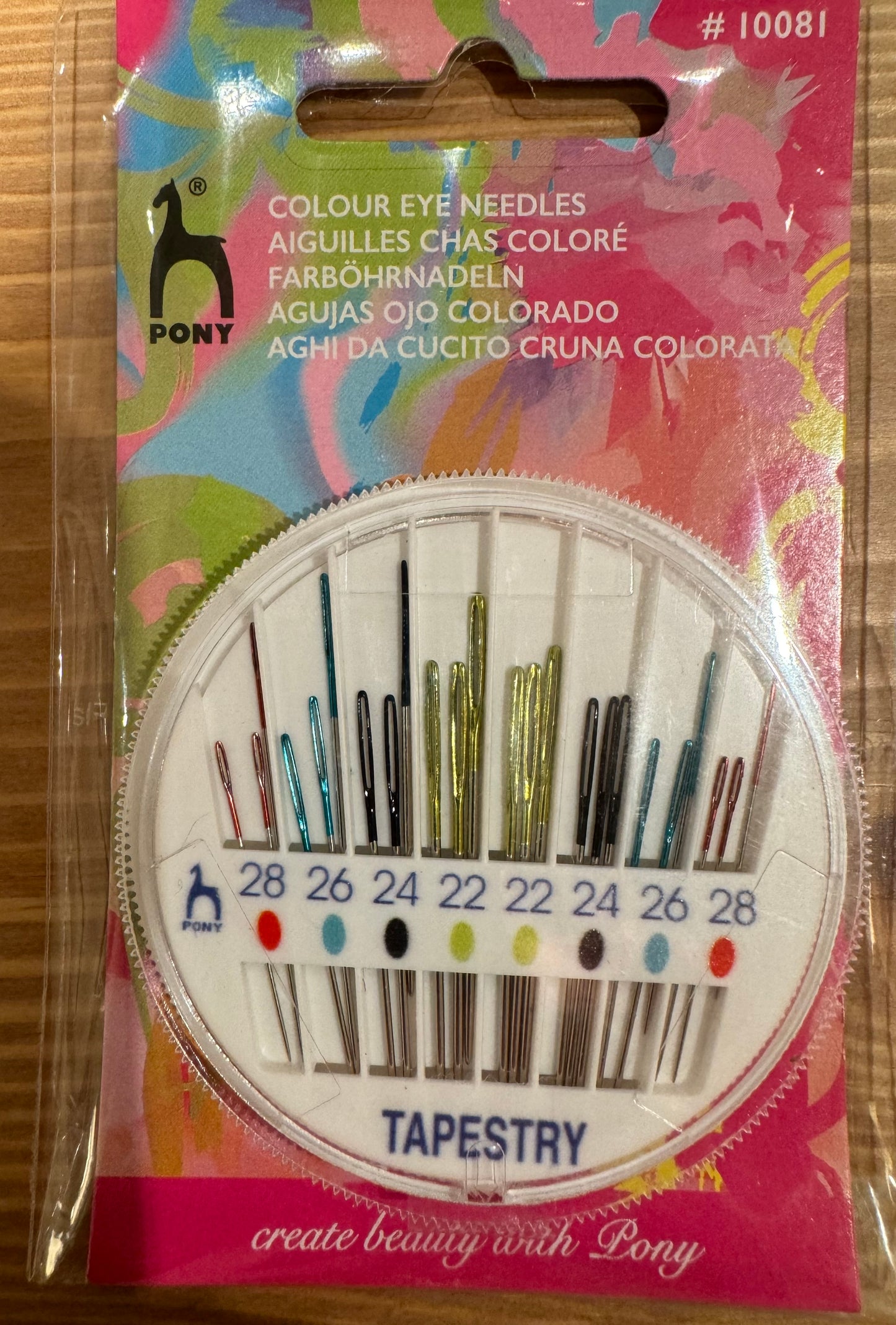 Pony Colored Eye Tapestry Needles in Compact