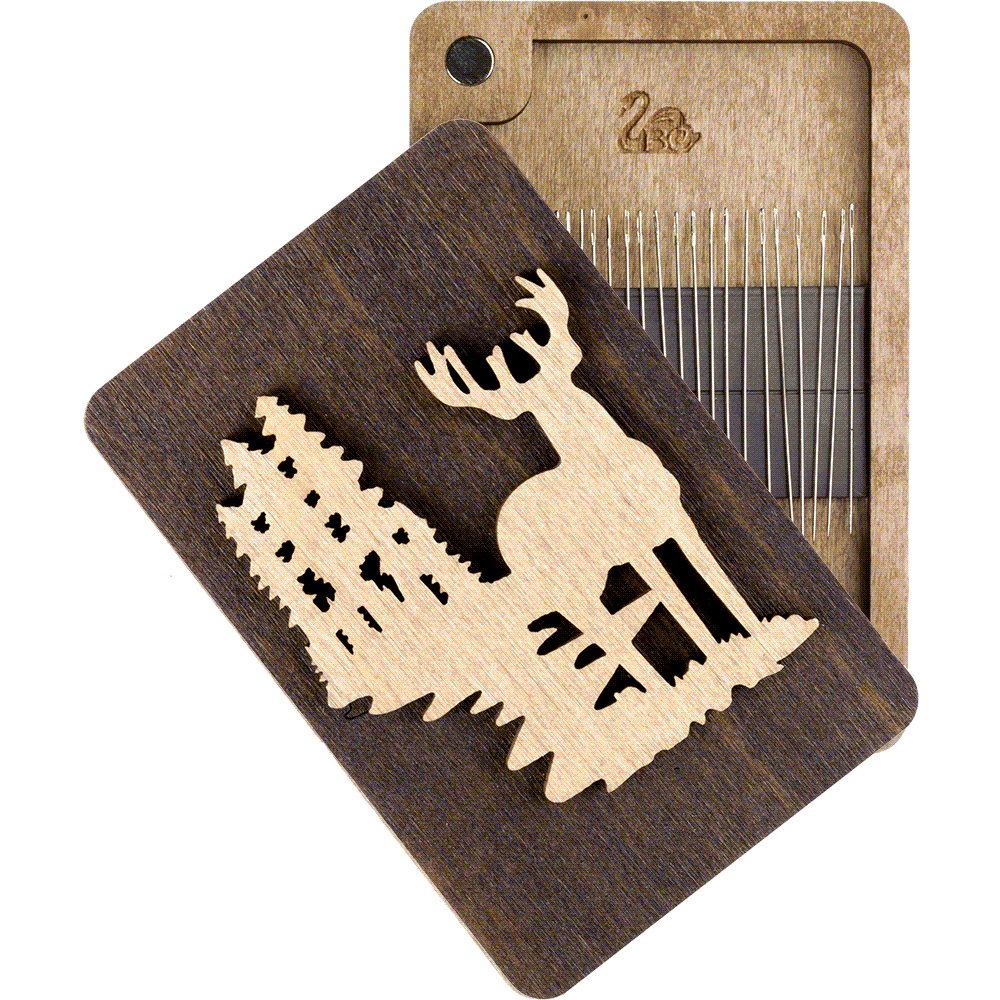 Deer in the Woods Magnetic Needle Organizer