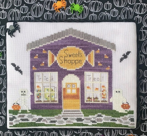 Sweets Shoppe Spooky Hollow #7 -Little Stitch Girl