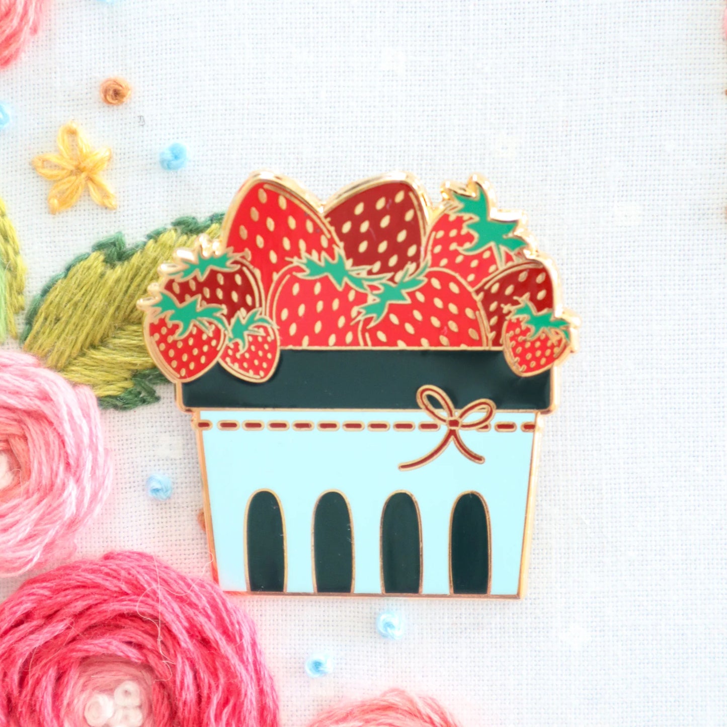 Strawberry Basket Needle Minder - Flamingo Toes