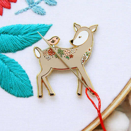 Floral Deer Needle Minder - Flamingo Toes