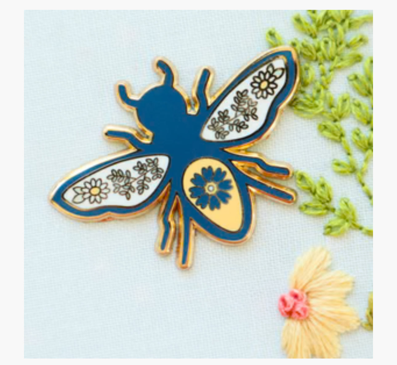 Sweet Bee Needle Minder - Flamingo Toes