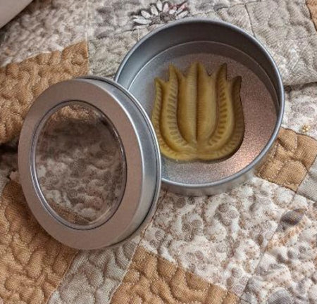 Floral Thread Waxer