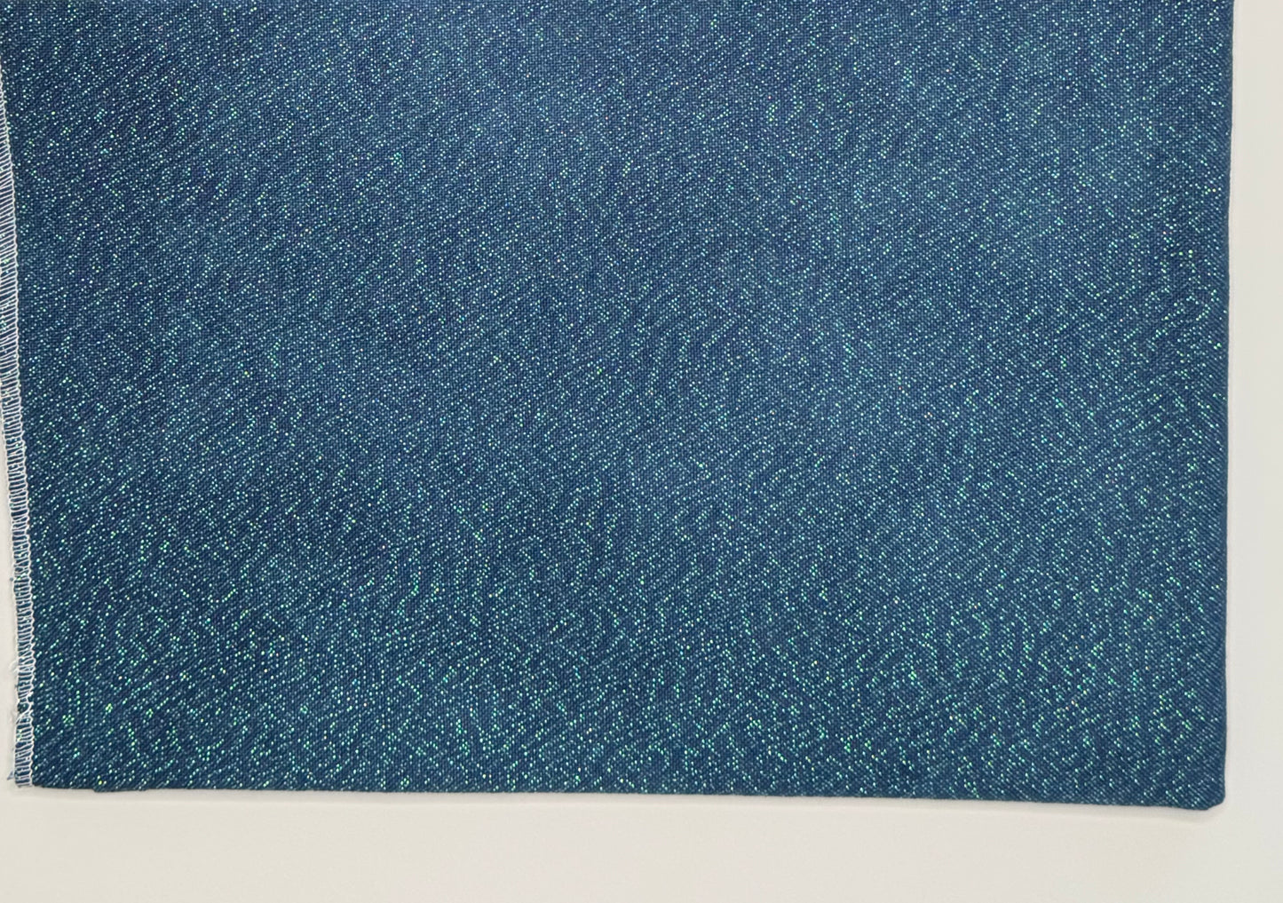 28 Count Opalescent Lugana - Crystal Magic - Picture This Plus