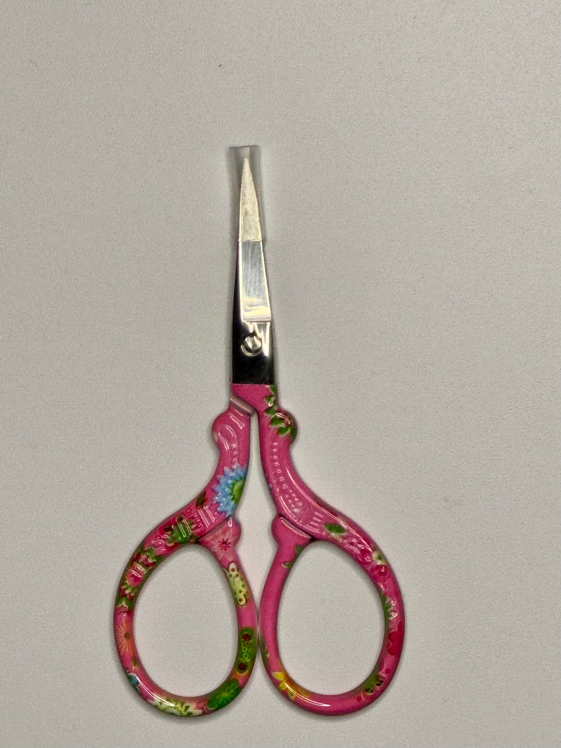 Pink Violet Scissors Hot Pink Embroidery Scissors – Bee Youtiful Sip and Stitchery
