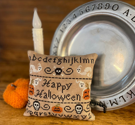 Happy Halloween Sampler Pillow - Mani di Donna