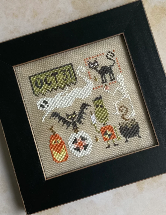 Doodles: Halloween - Heart in Hand Needleart