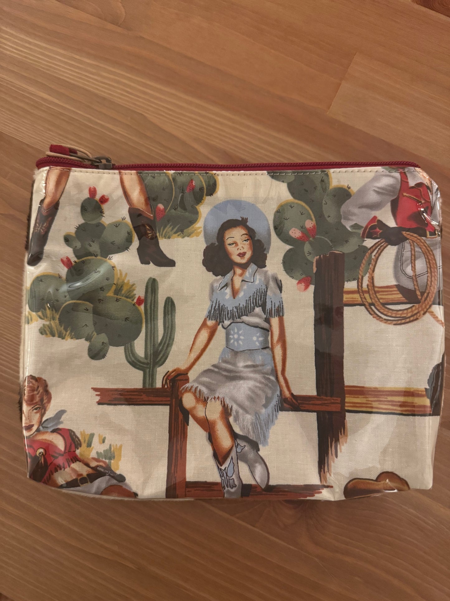 White Western Cowgirl Accessory Pouch - Atenti