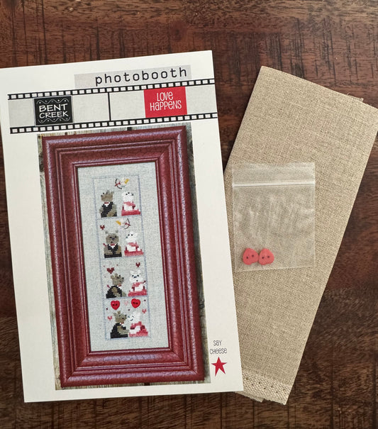 Love Happens Photobooth Kit - Bent Creek