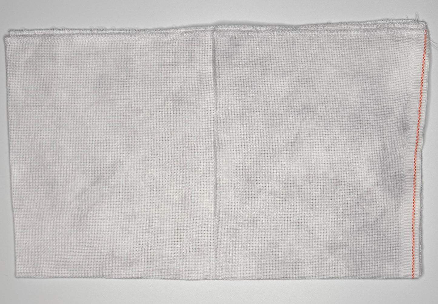 18 Count Aida - Graveyard Mist - Lapin Loops