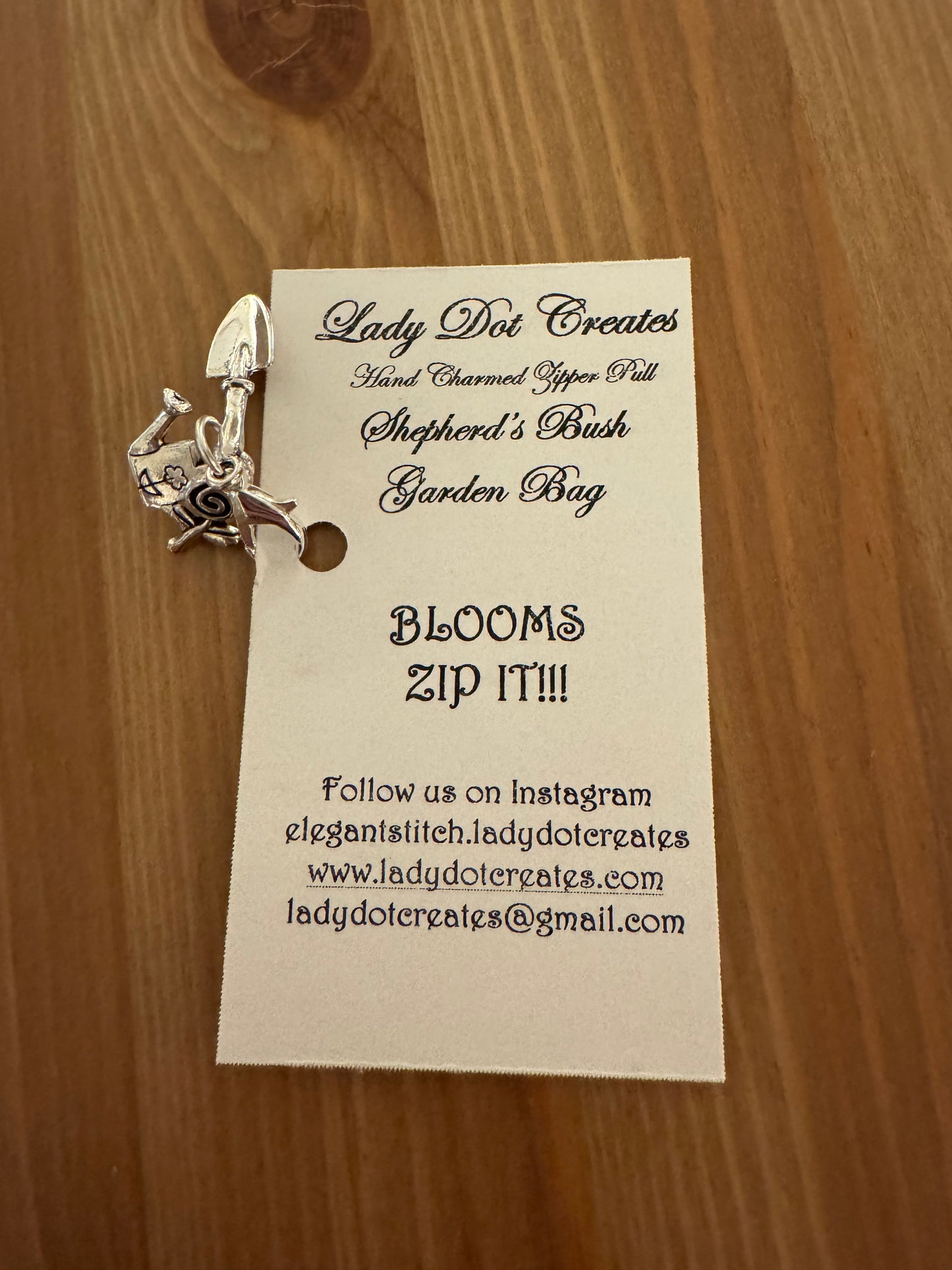 Blooms - Garden Bag Zip It - Lady Dot Creates