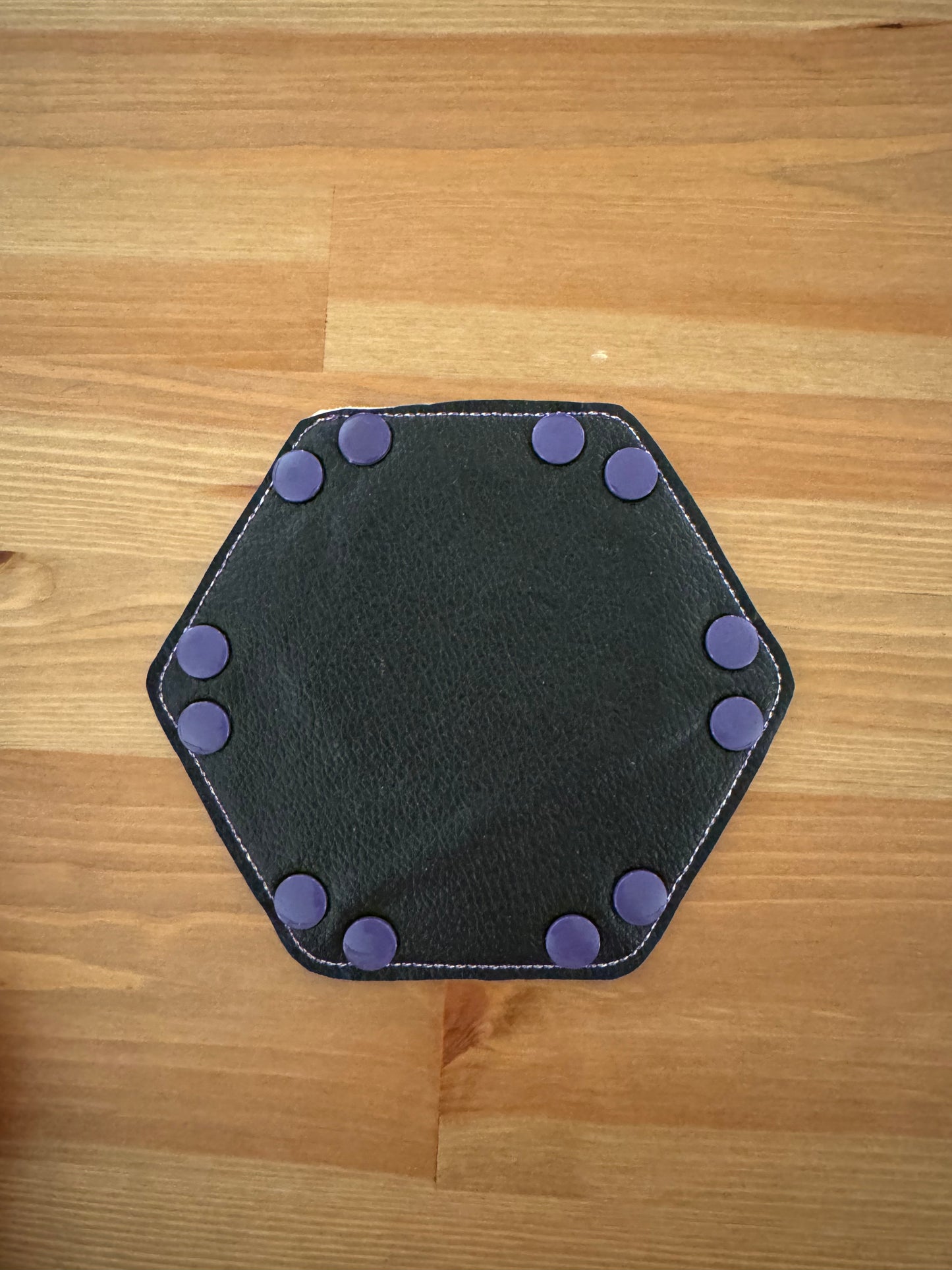 Hombre Dot Ort Snap Tray