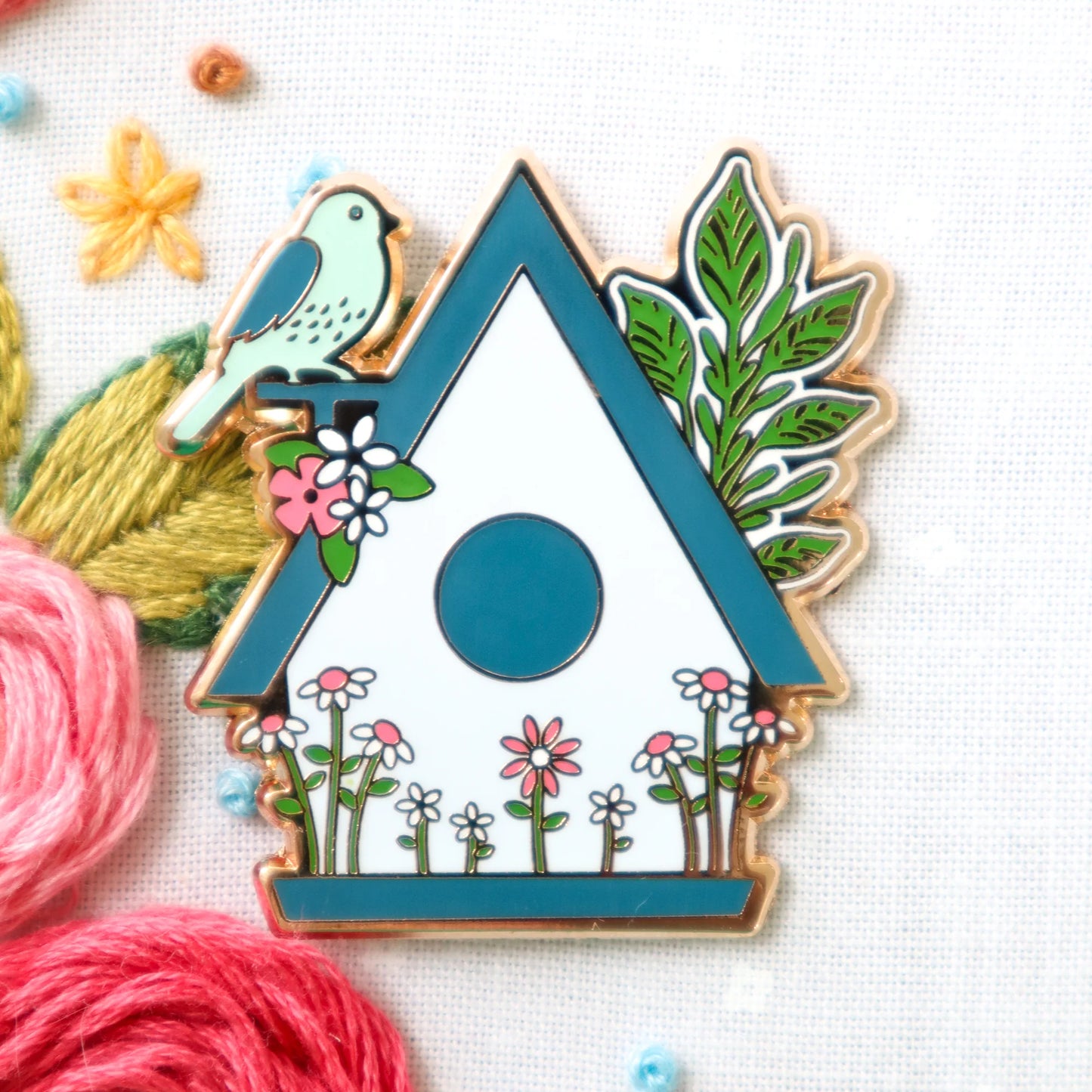 Melody Lane Birdhouse Needle Minder - Flamingo Toes