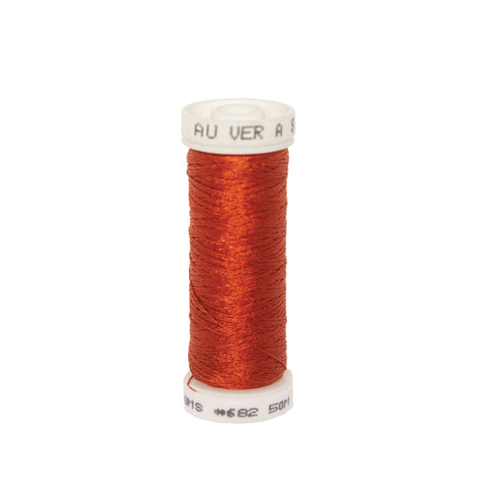 #682 - 100.3 Au Ver A Soie Silk Thread
