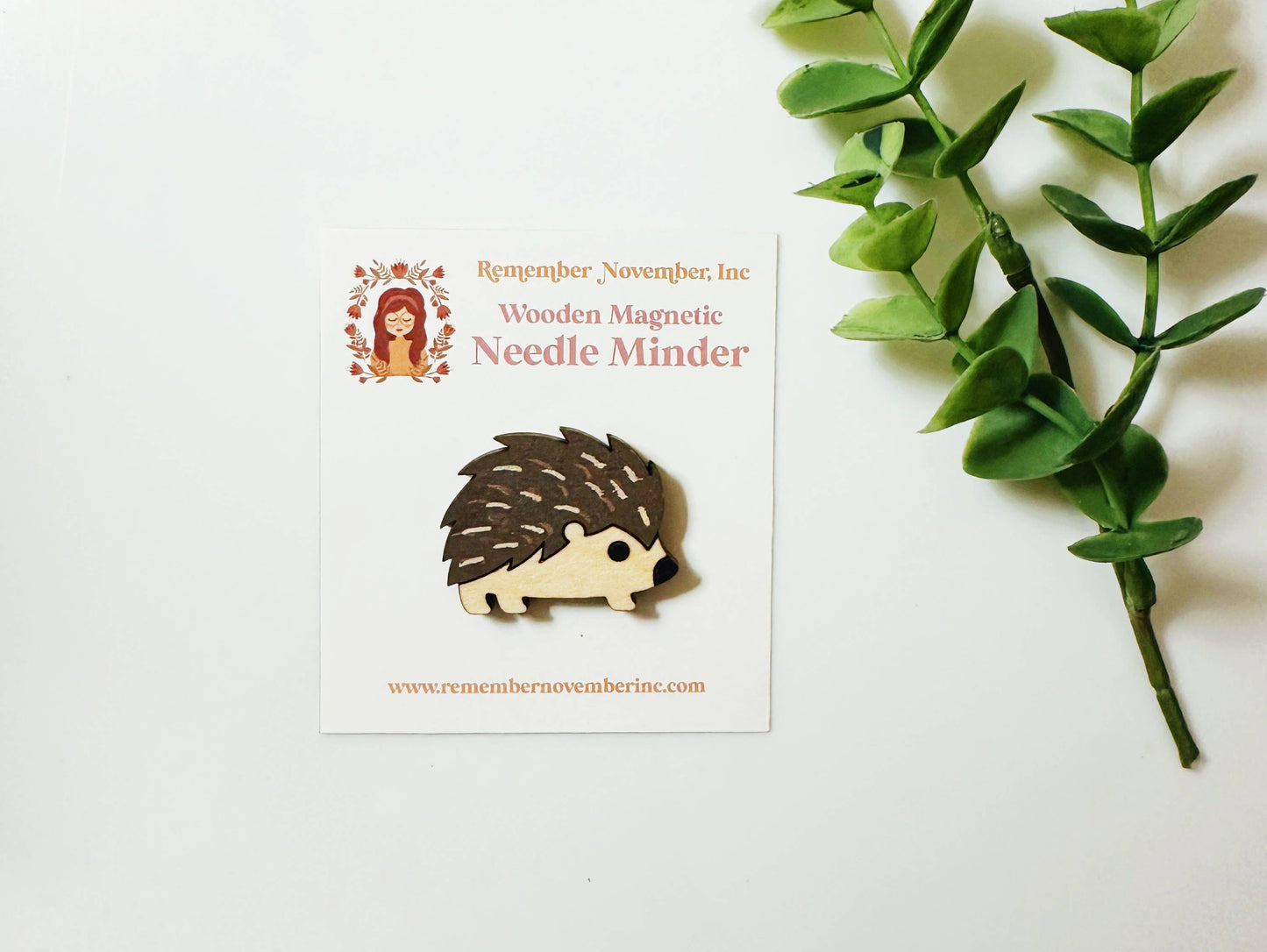 Hedgehog Wooden Needle Minder