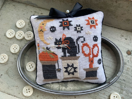 Halloween Spools Pinkeep - Stitches by Ethel - 2026 Needlework Marketplace PREORDER