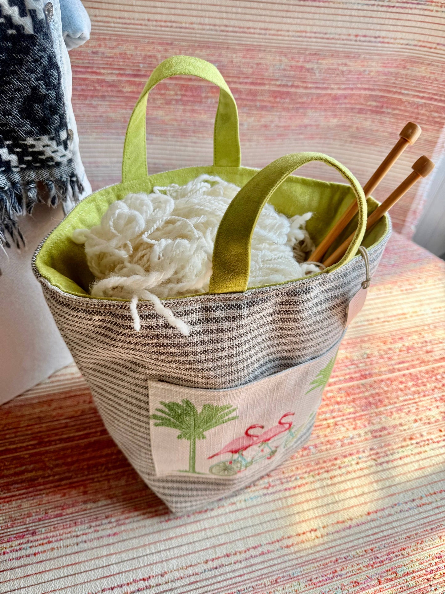 Flamingo Hope Basket– Atenti