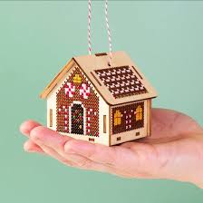 3D Gingerbread House Ornament Kit - Canadian Stitchery
