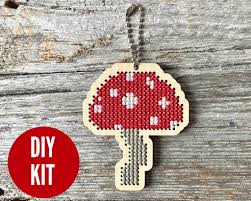 Mushroom/Toadstool Ornament Kit - Canadian Stitchery