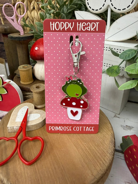 Hoppy Heart Charm - Primrose Cottage