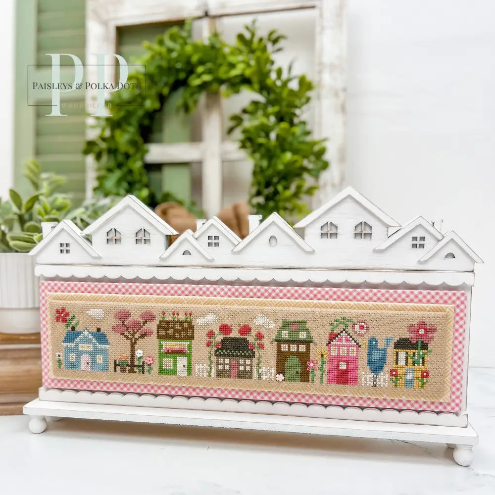 Tiny Town Rooftops Finishing Board - Paisley and Polka Dots